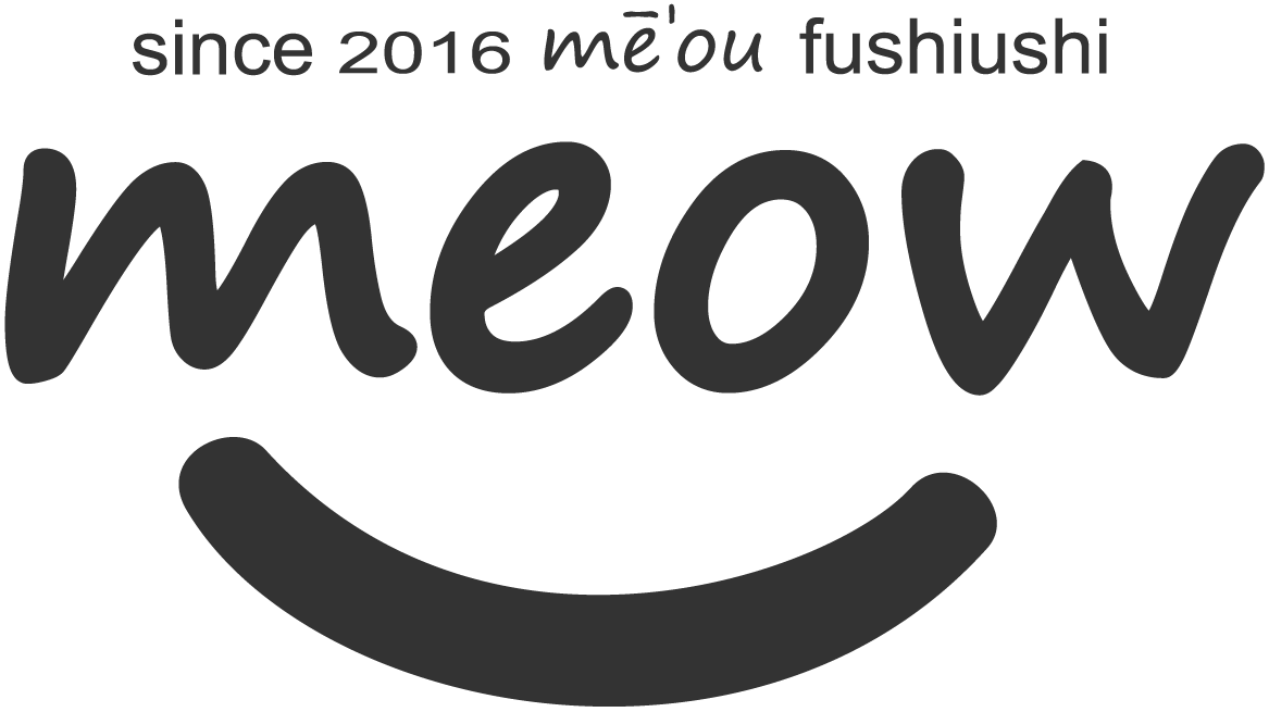 愛猫におしゃれな首輪。岩手県盛岡市周辺でオーダーメイドの首輪の販売を行う「meowねこのくびわの店」